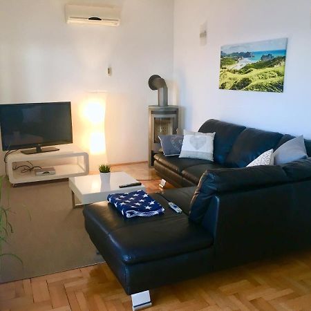Schoenes Ferienhaus Direkt Am Meer Stomorska Kültér fotó